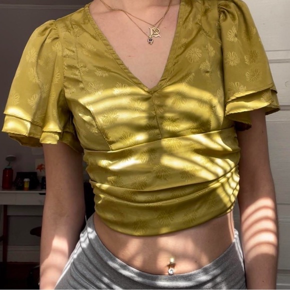 Urban Outfitters Tops - 💚 Urban Outfitters Webster Jacquard Flutter Crop Top | Size S 💚